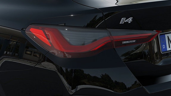 BMW i4 8 of 13