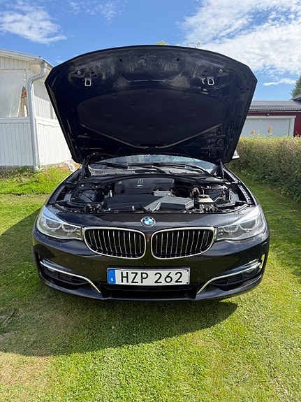 BMW 328i 12 of 18