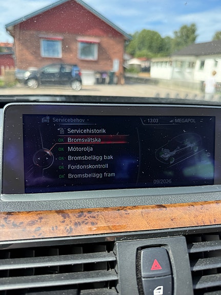 BMW 328i 17 of 18