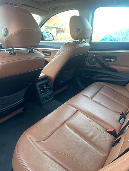BMW 328i 4 of 5