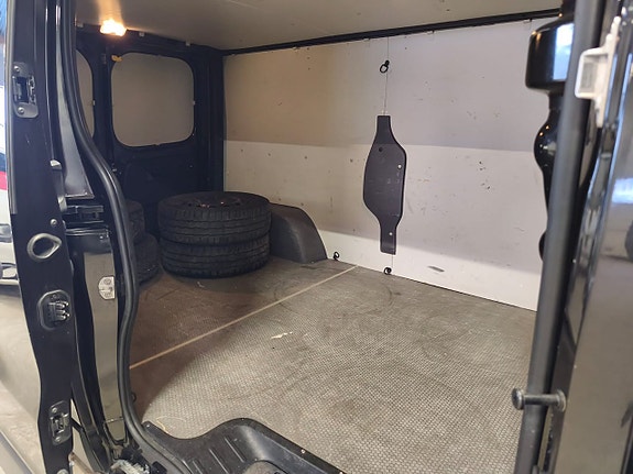Renault Trafic 14 of 14