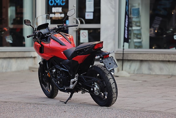 Honda NC750X DCT | Röd 12 of 14
