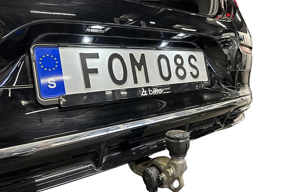 Mercedes-Benz CLA350 18 of 27