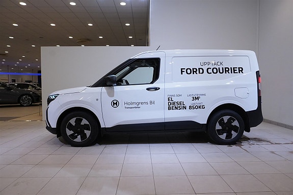 Ford Transit Courier 3 of 5