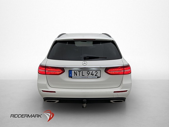 Mercedes-Benz E200 5 of 5