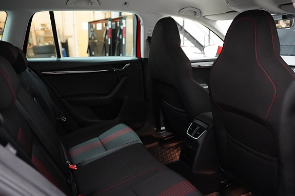 Skoda Octavia 16 of 17