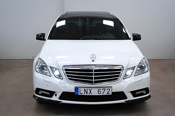 Mercedes-Benz E220 7 of 27