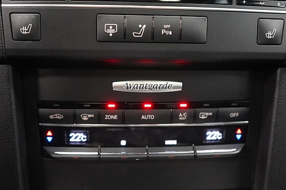 Mercedes-Benz E220 20 of 27