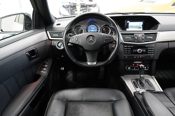 Mercedes-Benz E220 17 of 27