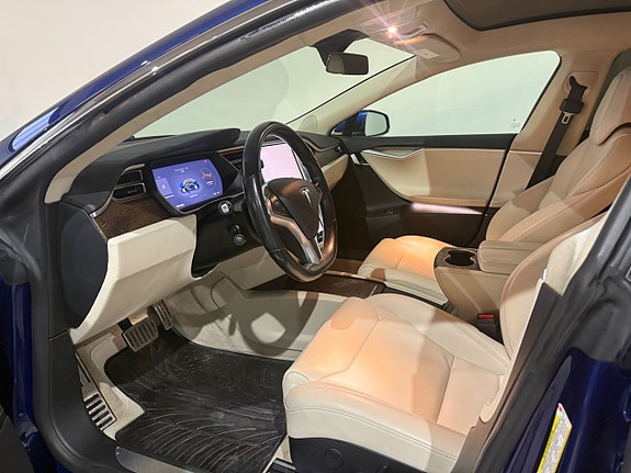 Tesla Model S 12 of 22