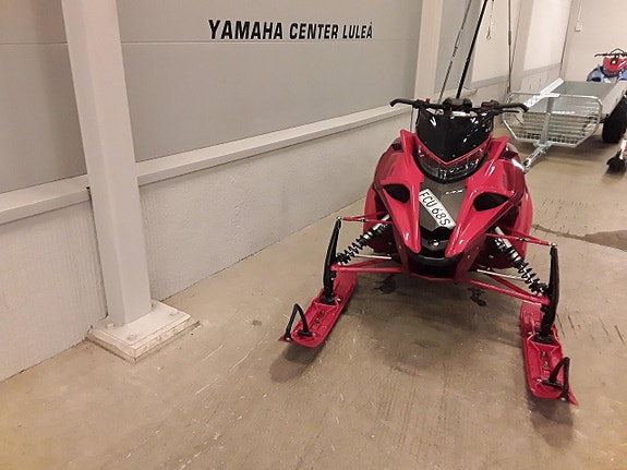 Yamaha Sidewinder LTX 137 GT 2 of 2
