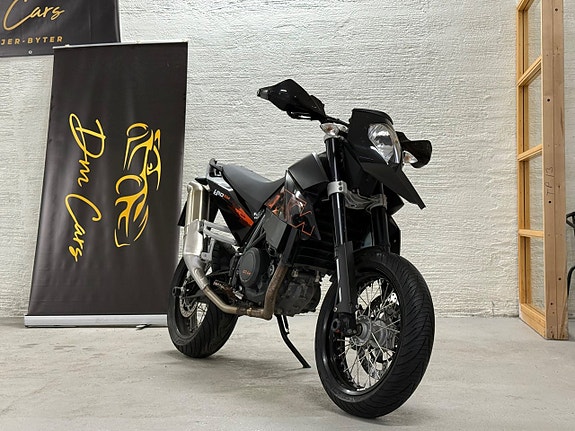 KTM 690 SM R  KTM 690 SM R #RESERVERAD#