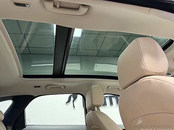 Jaguar F-PACE 18 of 21
