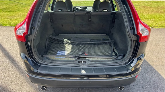 Volvo XC60 7 of 10