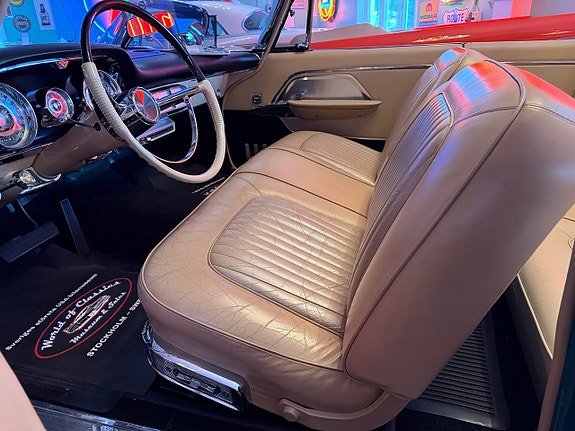 Chrysler 300 14 of 24