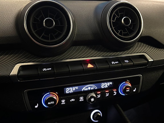 Audi Q2 15 of 21