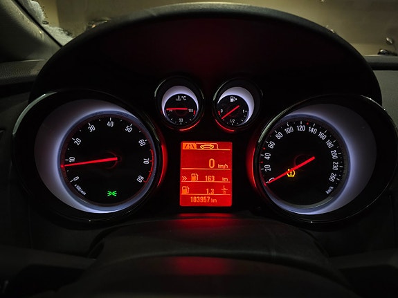 Opel Astra 11 of 11