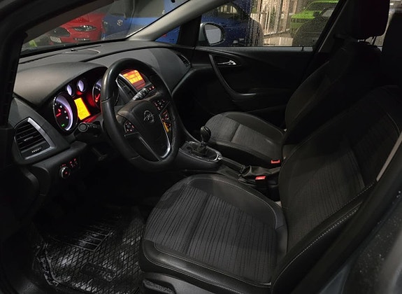 Opel Astra 5 of 5