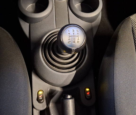 Mitsubishi Colt 19 of 22
