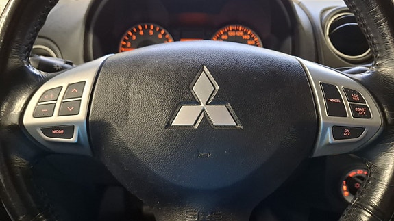 Mitsubishi Colt 21 of 22