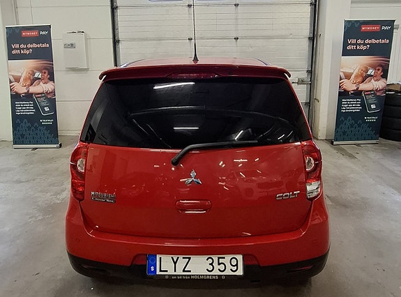Mitsubishi Colt 9 of 22