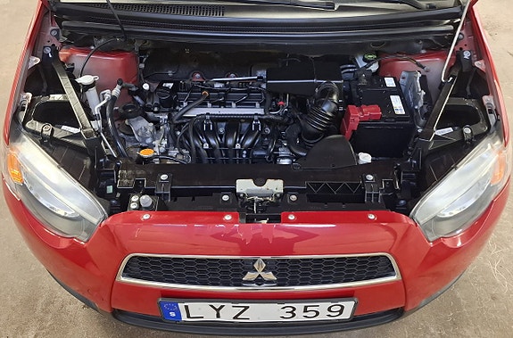 Mitsubishi Colt 17 of 22