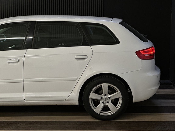Audi A3 8 of 24