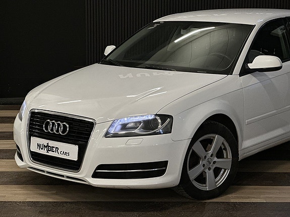 Audi A3 3 of 5