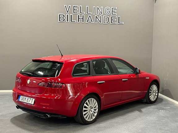 Alfa Romeo 159 3 of 7