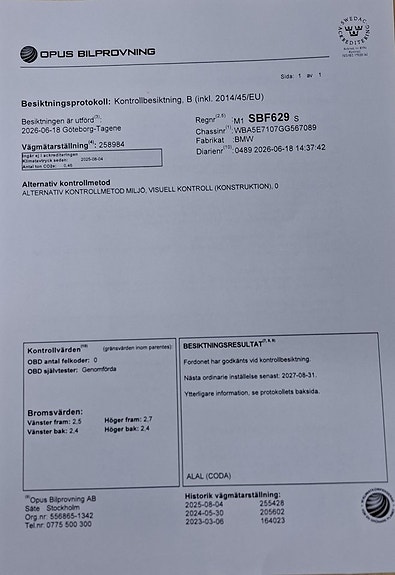 BMW 520d 3 of 5