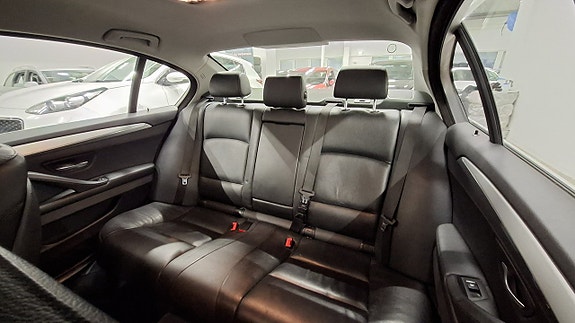 BMW 520d 15 of 25