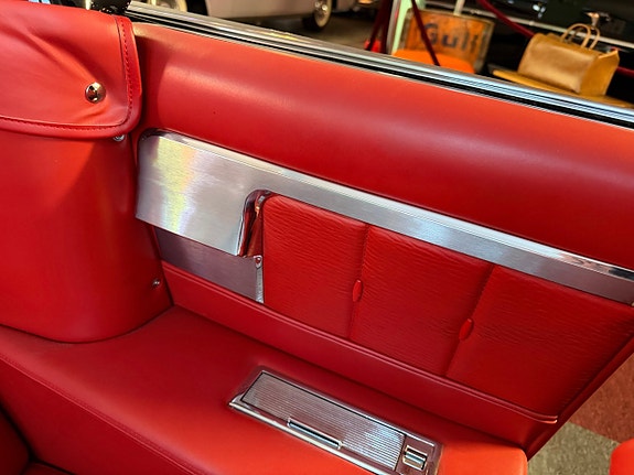 Cadillac Eldorado Biarritz 17 of 28