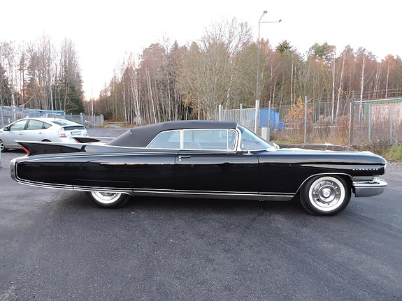 Cadillac Eldorado Biarritz 28 of 28