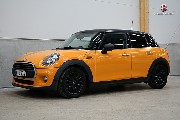 MINI One 3 of 5