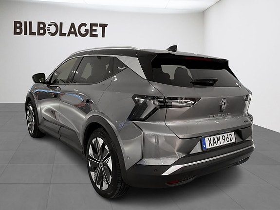Renault Scenic E-Tech 4 of 5