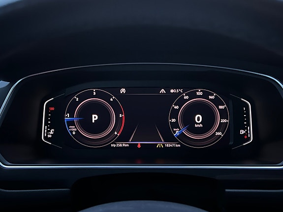Volkswagen Tiguan Allspace 23 of 29