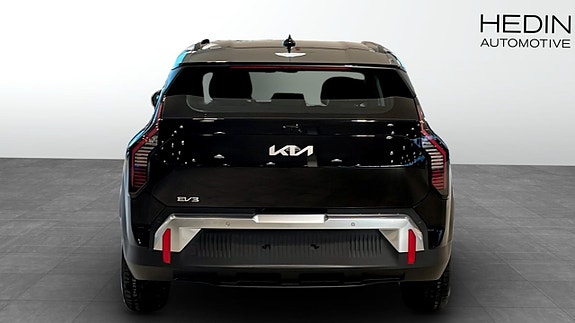 Kia EV3 4 of 11