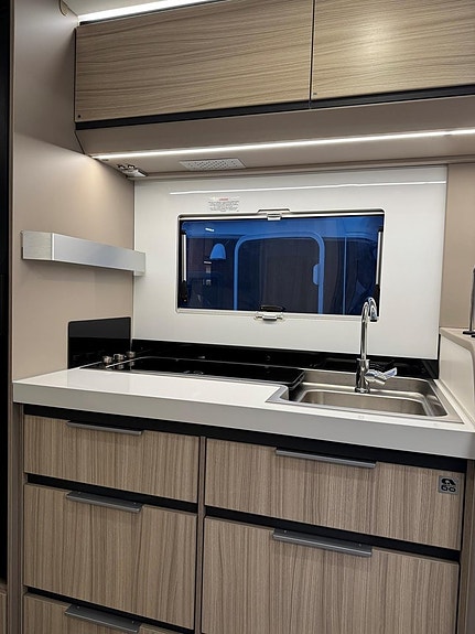 Adria COMPACT DL 60Y - Fiat MultiJet3 140HP (103kW) 35L 7 of 15