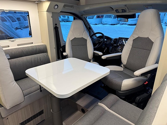Adria COMPACT DL 60Y - Fiat MultiJet3 140HP (103kW) 35L 13 of 15