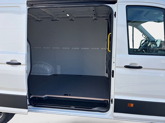 Volkswagen Crafter 19 of 20
