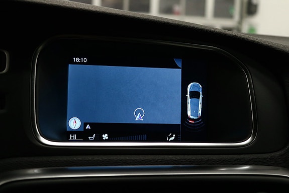 Volvo V40 15 of 17