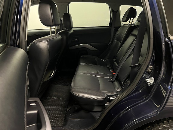 Mitsubishi Outlander 13 of 27