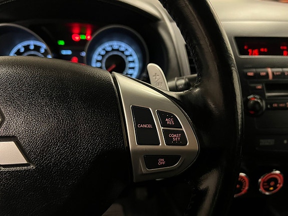 Mitsubishi Outlander 23 of 27