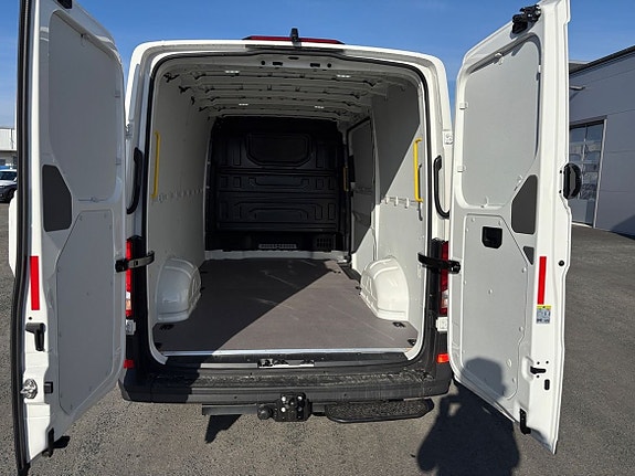 Volkswagen Crafter 13 of 15