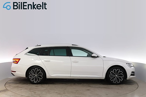 Skoda Superb 2 of 5