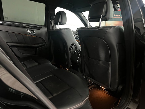 Mercedes-Benz E220 24 of 25