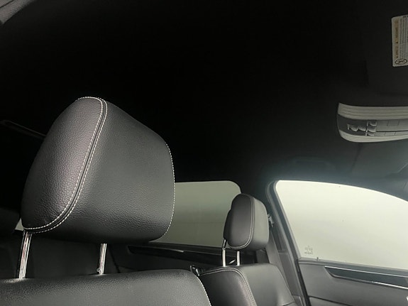 Mercedes-Benz E220 21 of 25