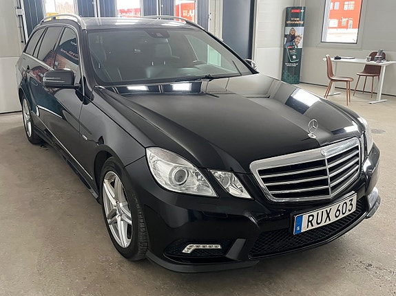 Mercedes-Benz E220 6 of 25