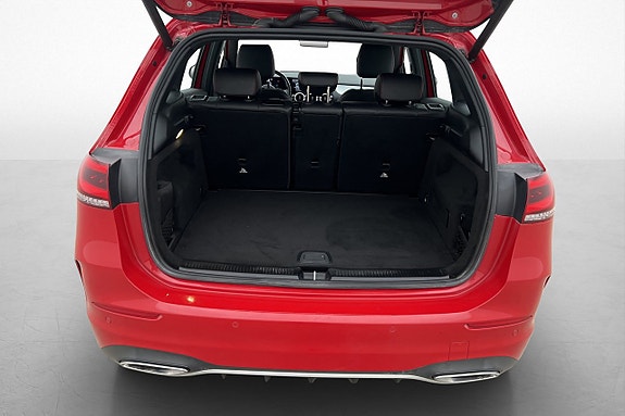 Mercedes-Benz B180 d 29 of 29