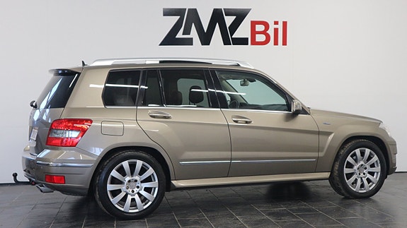 Mercedes-Benz GLK220 4 of 5